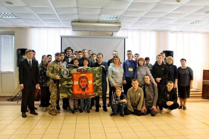 15 февраля в России отмечается День памяти о россиянах